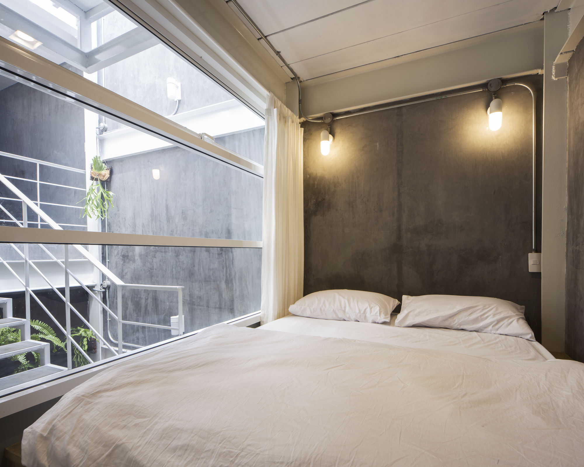 On The Bed Hostel Bangkok Exteriör bild